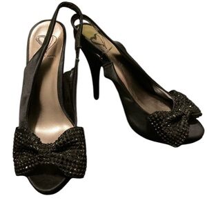 Steve Madden Minnii black rhinestone bow heels